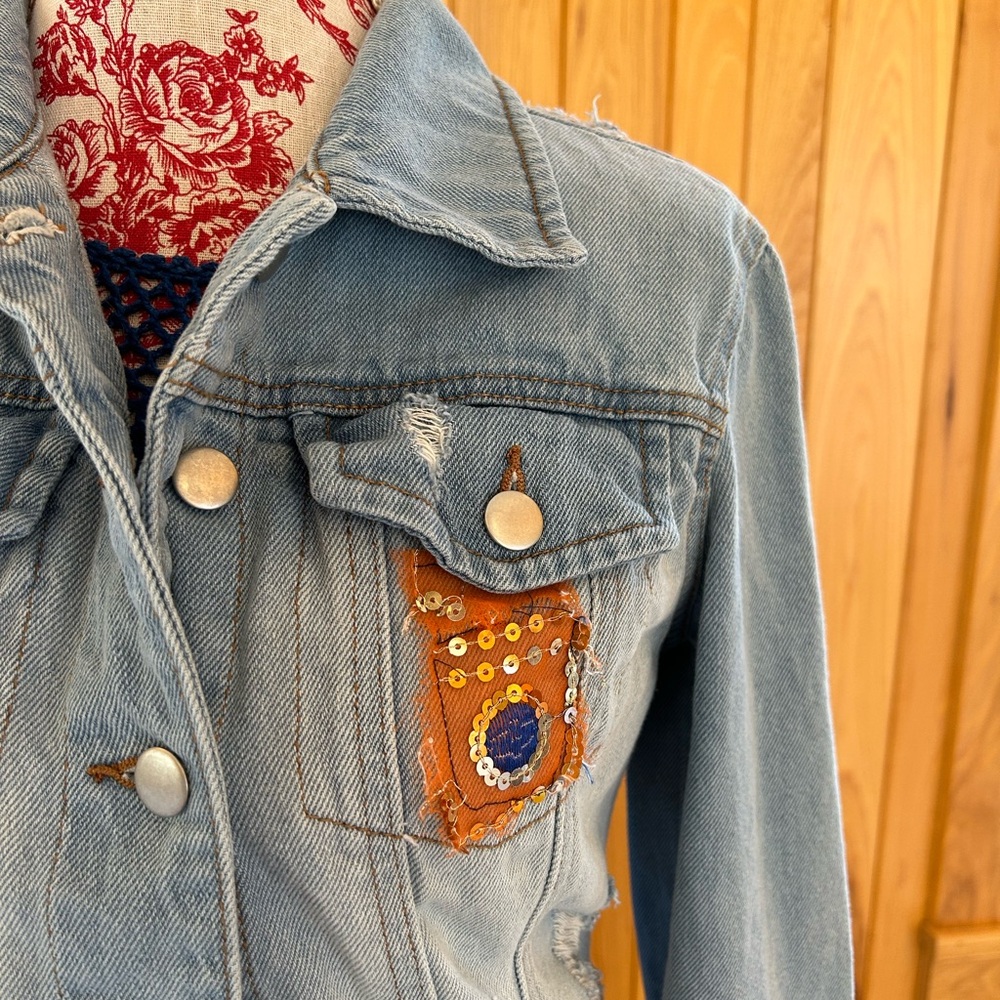 Grateful Dead Hand Embellished Distressed Denim Jacket; Grateful Dead - Picture 6 of 11